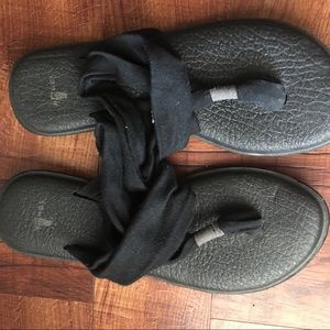 ‼️ removing 2/15 Sanuk yoga sling backs